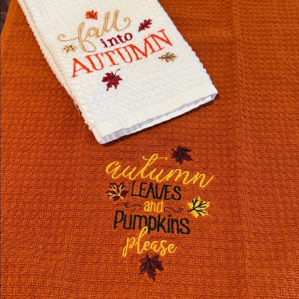 🌟3/$15🌟 Holiday Kitchen Towel Bundle - Picture 10 of 15